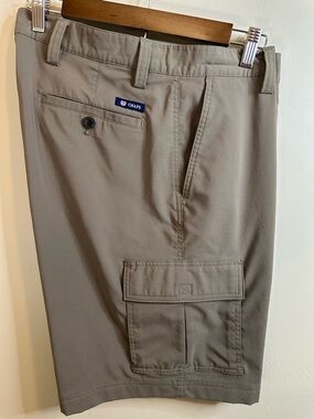 Chaps Men's Lightweight Tan Cargo Pants with Utility Pockets  - Like New 36”
